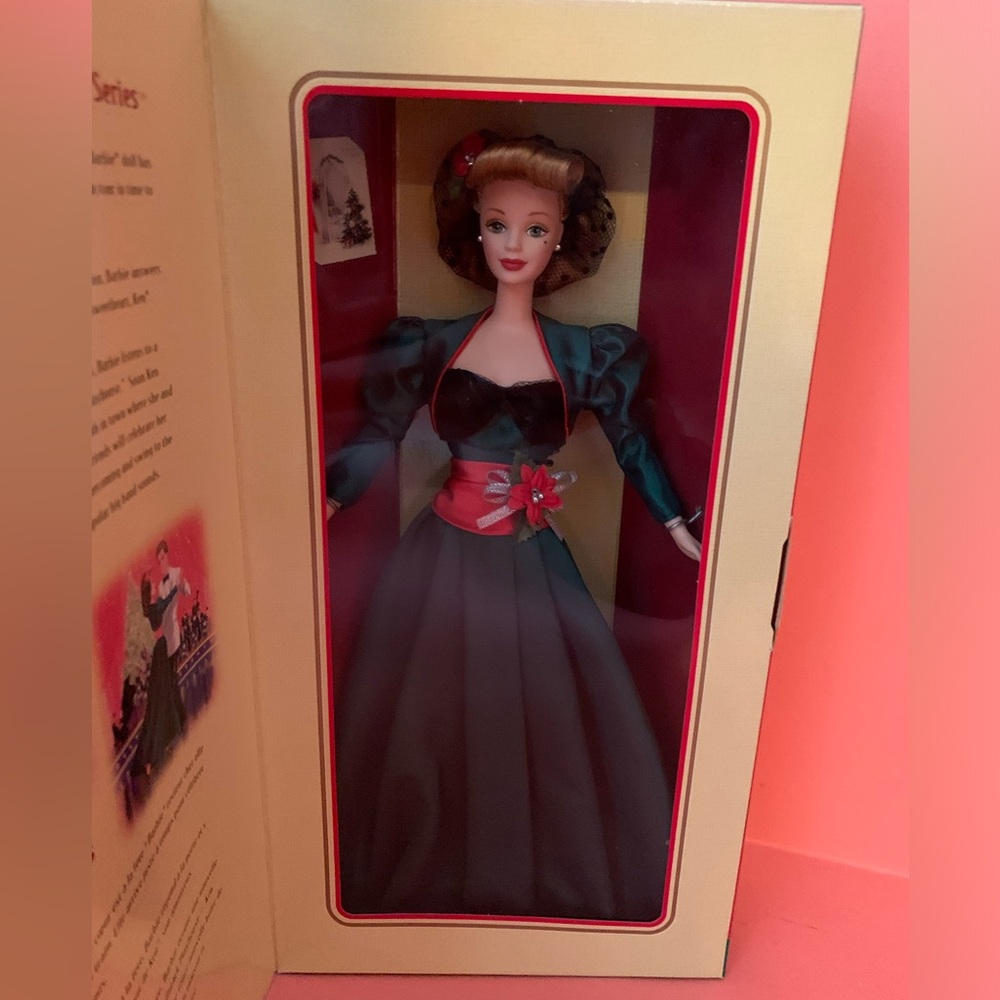 Barbie Holiday Sensation - 1998 - Hallmark Gold Crown Exclusive